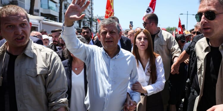 Tens of thousands march in support of Turkey’s deposed opposition leader