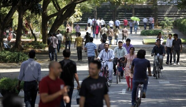 Americans Lose Jobs to H-1B ‘Visa Cartel’ – PJ Media