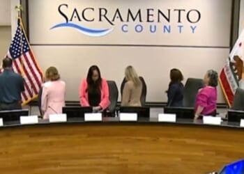 Sacramento City Councilwoman Mai Vang refuses to say the Pledge of Allegiance, as seen in a social media clip posted on May 24, 2026.