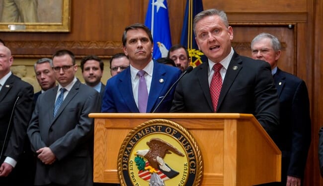 Feds Indict 15 More Minnesota Fraudsters for $90 Million Schemes – PJ Media