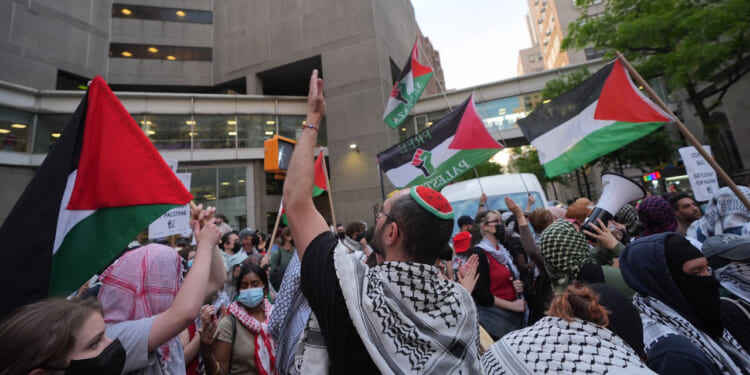 Protesters Target Jewish Area in Mamdani's NYC