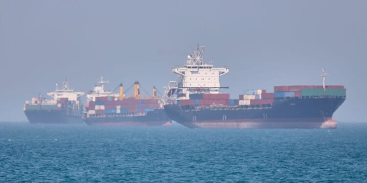 Trump says he didn’t ask Xi for ‘favors’ on Strait of Hormuz
