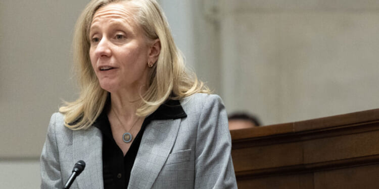 Virginia Gov. Abigail Spanberger. (Mike Kropf-Pool/Getty Images)