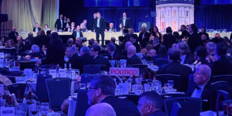 inside the chaos of the White House Correspondents Dinner