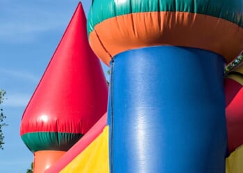 3-year-old girl dies after bouncy castle blown away by wind in Montreal
