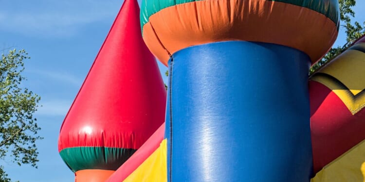 3-year-old girl dies after bouncy castle blown away by wind in Montreal