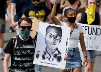 Homicide convictions reversed for Colorado paramedics who injected ketamine into Elijah McClain