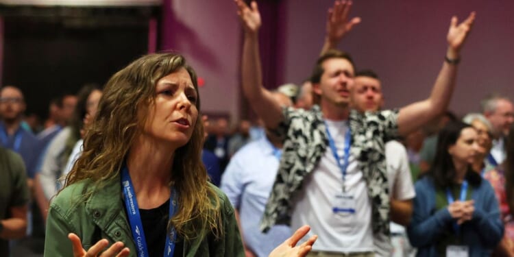 Four years running, Southern Baptists weigh tightening ban on churches with women pastors