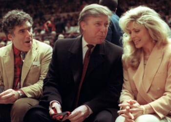 Donald Trump, Knicks fan, heads back to New York to root on his team