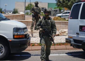 Arab attacker opens fire in central Israel, killing 1 and wounding 5