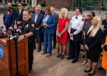 Police zero in on 2 suspects after a mass shooting at a festival in Toledo, Ohio