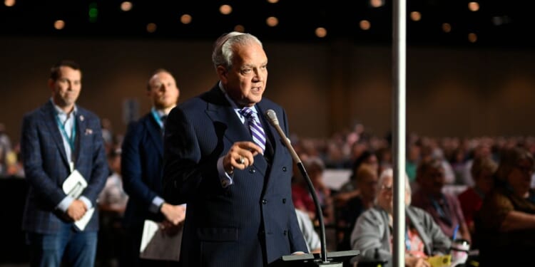 Southern Baptists vote to advance a formal ban on churches with women pastors