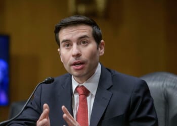 U.S. tells states to deal with unemployment fraud or face penalties