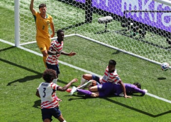 Despite Pulisic’s absence, U.S. tops Australia to advance to World Cup knockout round