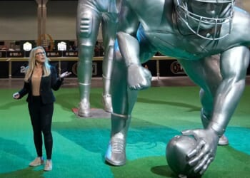 ESPN’s Linda Cohn hosted more episodes of ‘SportsCenter’ than anyone. She’s retiring after 34 years