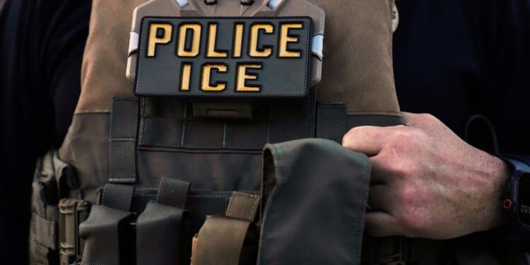 Trump taps former Oklahoma state trooper Lance Schroyer to head ICE