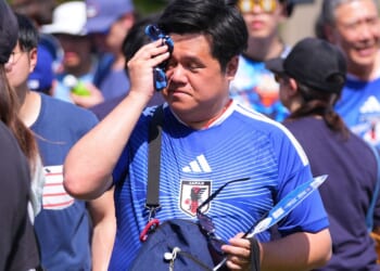 Sweltering Midwest heat cancels outdoor plans as cooling centers open and the East braces