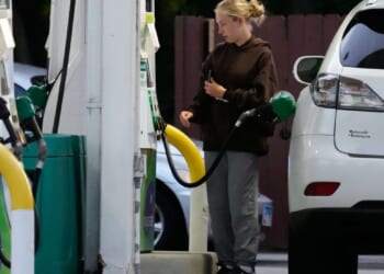 Gas prices fall in anticipation of U.S.-Iran deal