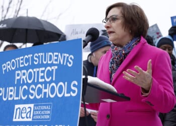Rep. Suzanne Bonamici speaking outdoors