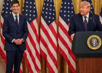 President Donald Trump delivers remarks during the swearing-in ceremony for incoming Federal Reserve Chair Kevin Warsh in the East Room of the White House, May 22, 2026. REUTERS/Jonathan Ernst/File Photo