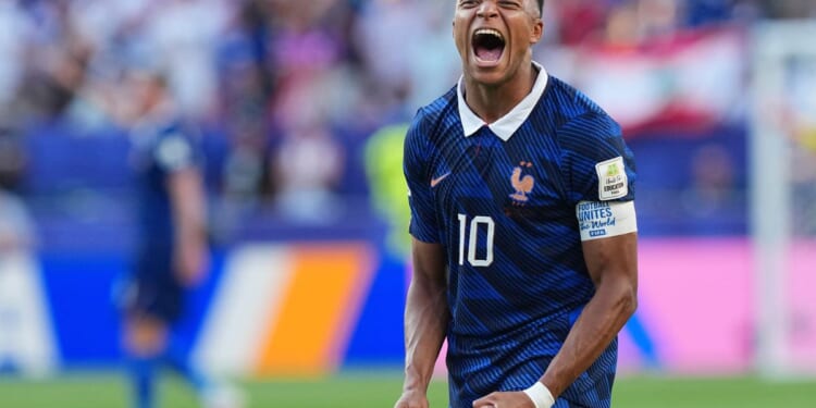 French prosecutors investigating racist insults against Mbappe by Paraguay senator