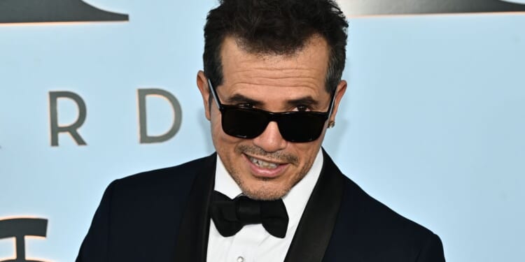 John Leguizamo claims Europe stole 500,000 tons of gold from Latin people