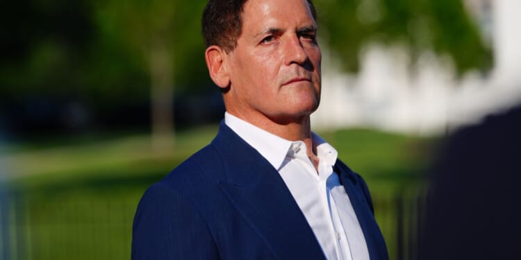 Mark Cuban accuses Mavericks owners of freezing him out in proposed arena move, newspaper reports
