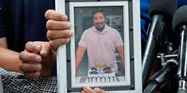 Mexico to request criminal charges over deaths following fatal shooting of Houston man by ICE agents
