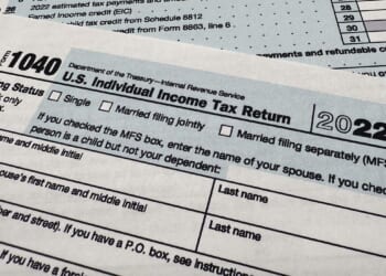 House probes IRS failure to nab tax dodgers in federal workforce