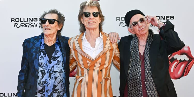 Mick Jagger says singers shouldn’t lecture fans at shows