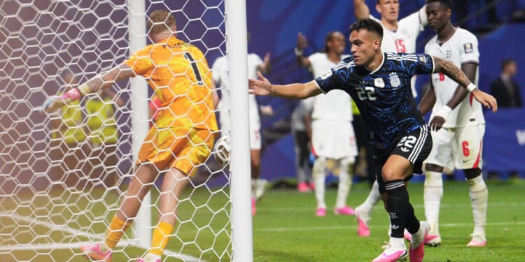 Argentina rallies again to reach World Cup final by beating England
