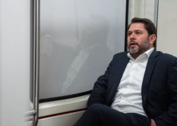 Gallego dismisses new staffer relationship report as ‘gossip’