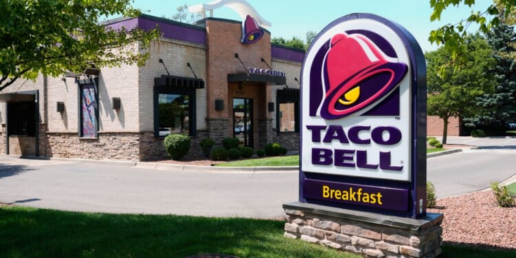 CDC, FDA say cyclosporiasis outbreak stems from lettuce supplier used by Taco Bell