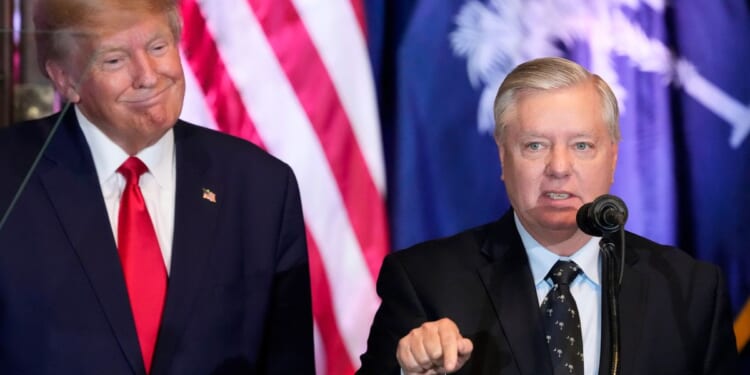Trump calls for Iran to be added to Russia sanctions bill
