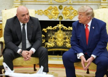 Trump promises U.S. help for Lebanon during a White House meeting with its president