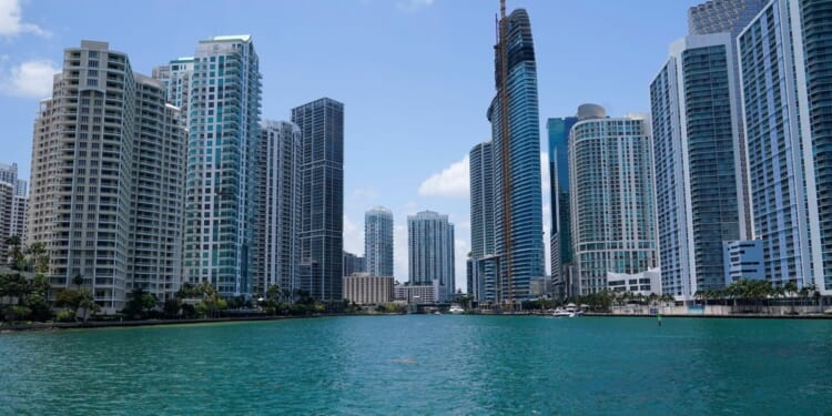 Captain pleads guilty in boat crash that killed 3 girls from Miami sailing camp