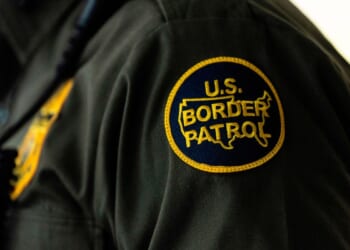Hung jury for Border Patrol charged by feds with unauthorized force against migrant