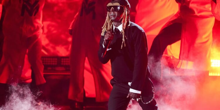 Lil Wayne praises Trump’s push for White House ballroom
