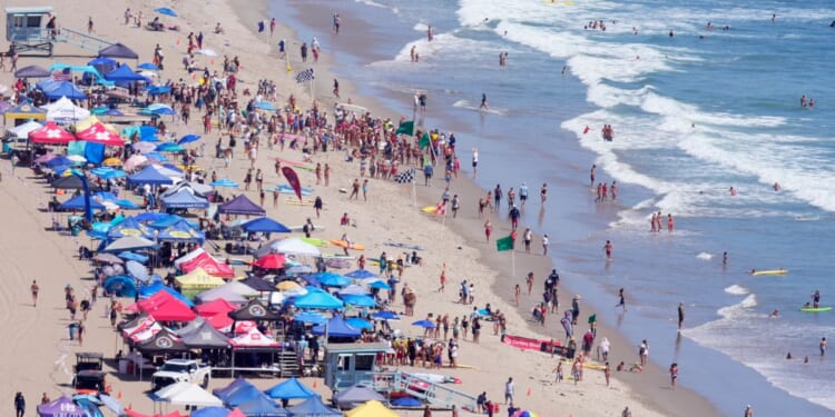 Heat dome expands across the central United States, creating dangerous conditions for millions