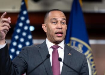 Top Democrats brush aside DSA friction as party girds for November