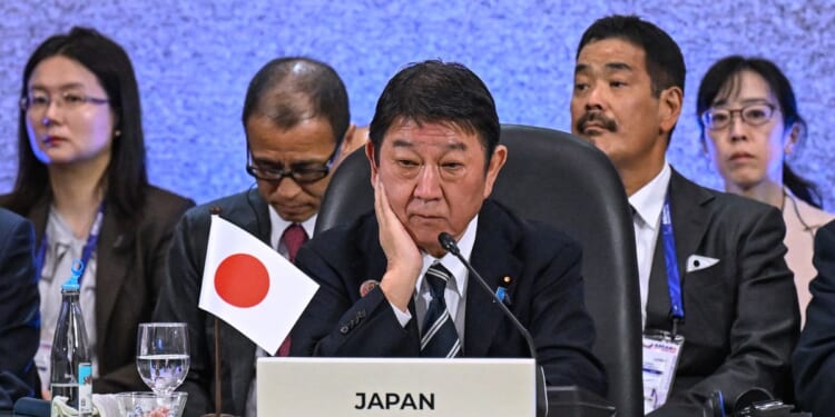 China and Japan differ on whether their foreign ministers spoke last week at ASEAN