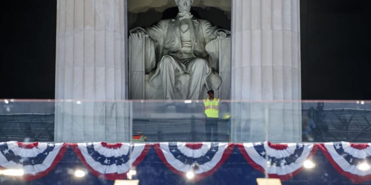 Lincoln documents unharmed after heat scare at National Mall exhibit
