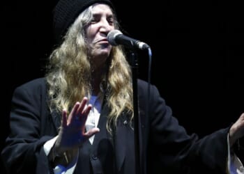 A giddy Patti Smith meets fellow Chicago legend, Pope Leo XIV