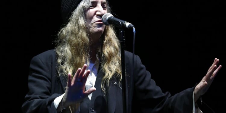 A giddy Patti Smith meets fellow Chicago legend, Pope Leo XIV