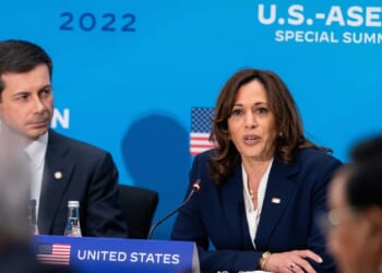 Kamala Harris falls to back of the pack in new presidential poll