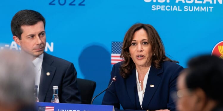 Kamala Harris falls to back of the pack in new presidential poll