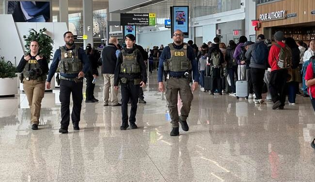 Manhattan Federal Building Hit with Molotov Cocktail; Anti-ICE Activist Arrested – HotAir