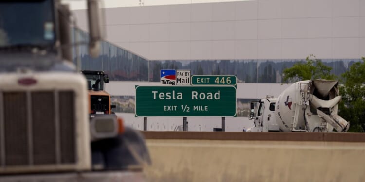 SpaceX, Tesla plan chip plant to dwarf world’s largest building