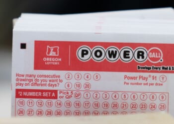 Illinois gas station sells sole winning ticket for $1 billion Powerball jackpot