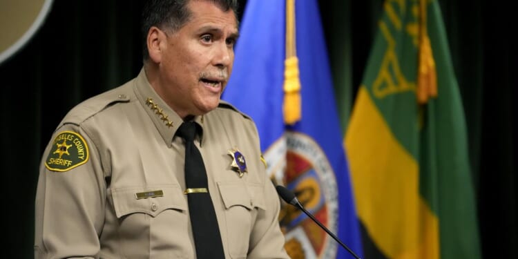 Los Angeles agrees to speed issuing concealed-carry permits for gun owners; deal settles fed lawsuit